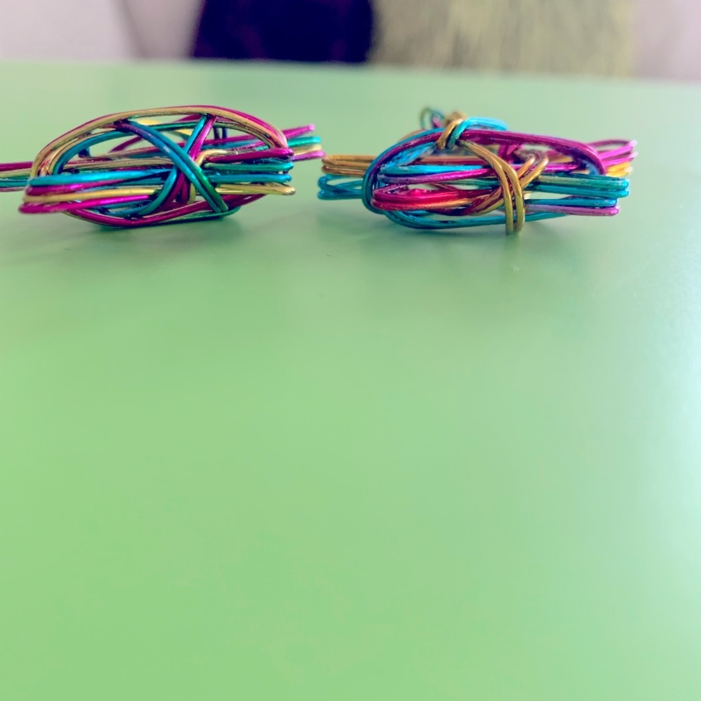 Wire Star 3D Earrings Colorful Wearable Art Dangle Artsy Whimsical - Picture 2 of 3